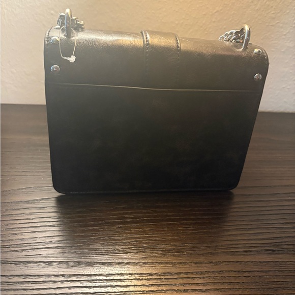 NEW AUTHENTIC Michael Kors Greenwich Black Studded Flap Crossbody Bag. - Picture 5 of 9